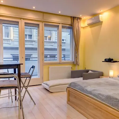 Downtown Charm By Nw Apartment Budapest Exterior photo